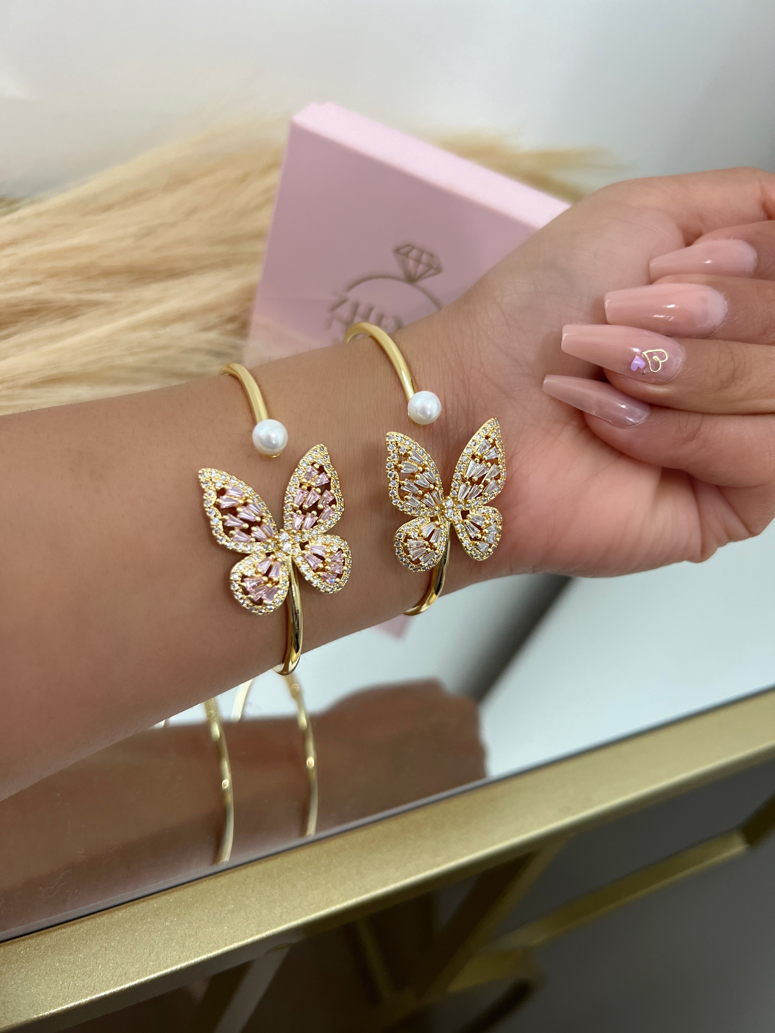 Pearl butterfly bracelet