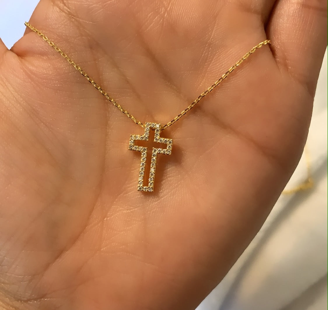 Dainty cross 2