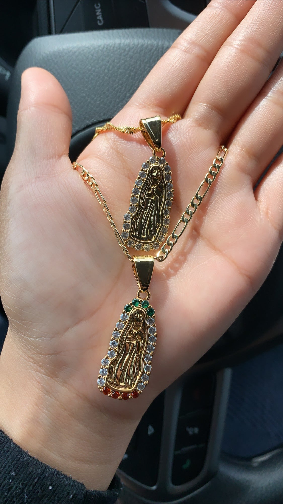 La Reyna necklace