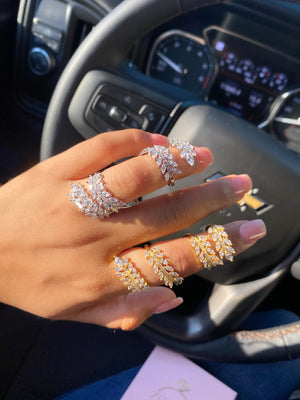 Antoinette finger ring